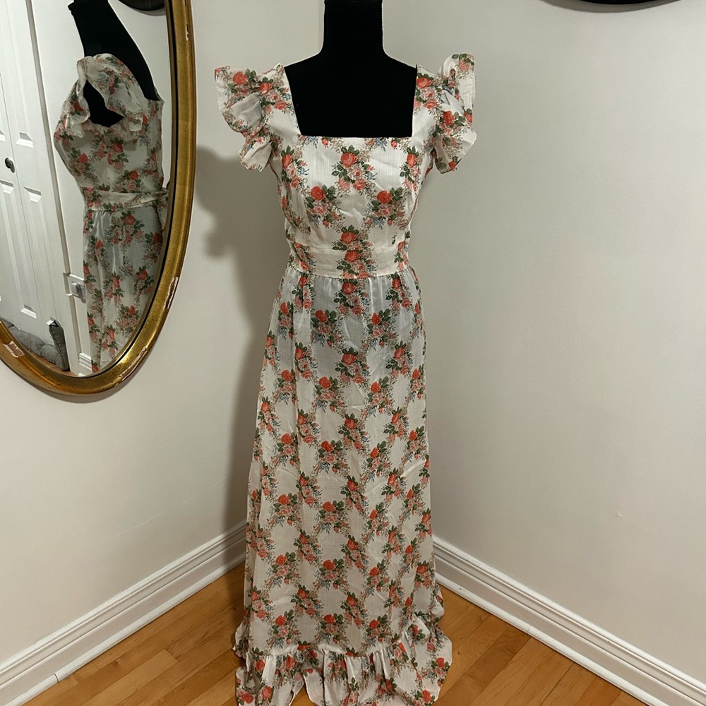 Vintage Ruffle Sleeve Maxi Dress